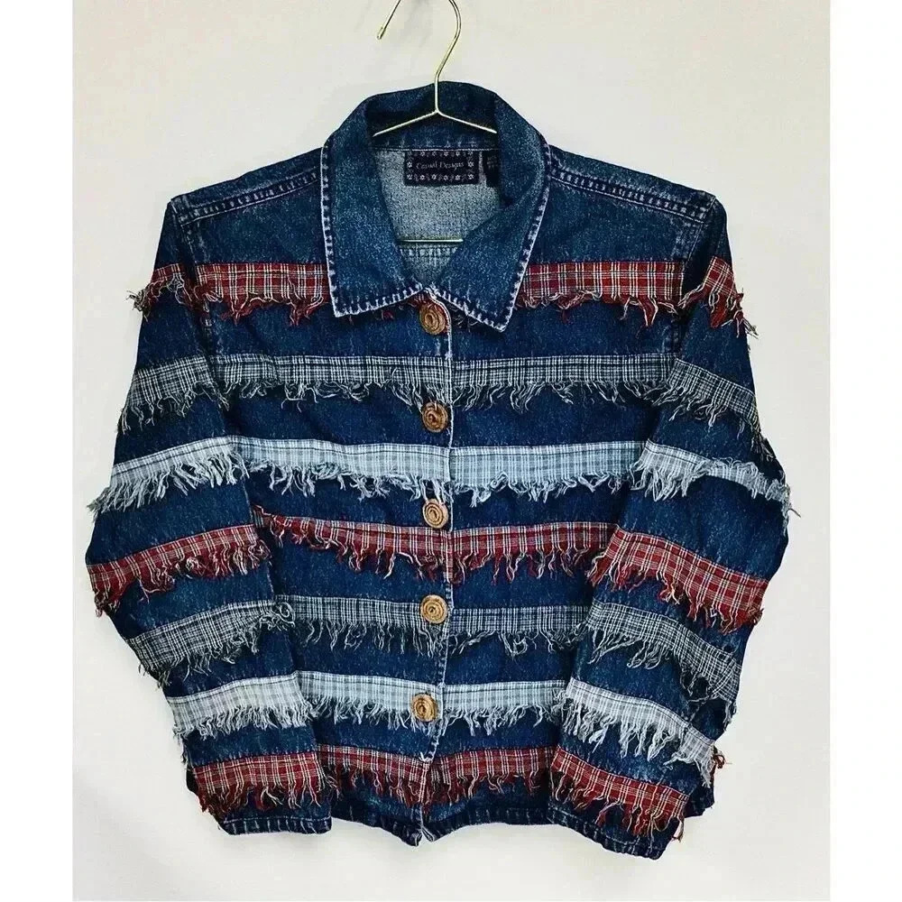 Vintage Casual Designs Women’s Blue Fringed Layers Strips Denim Jacket Medium‎